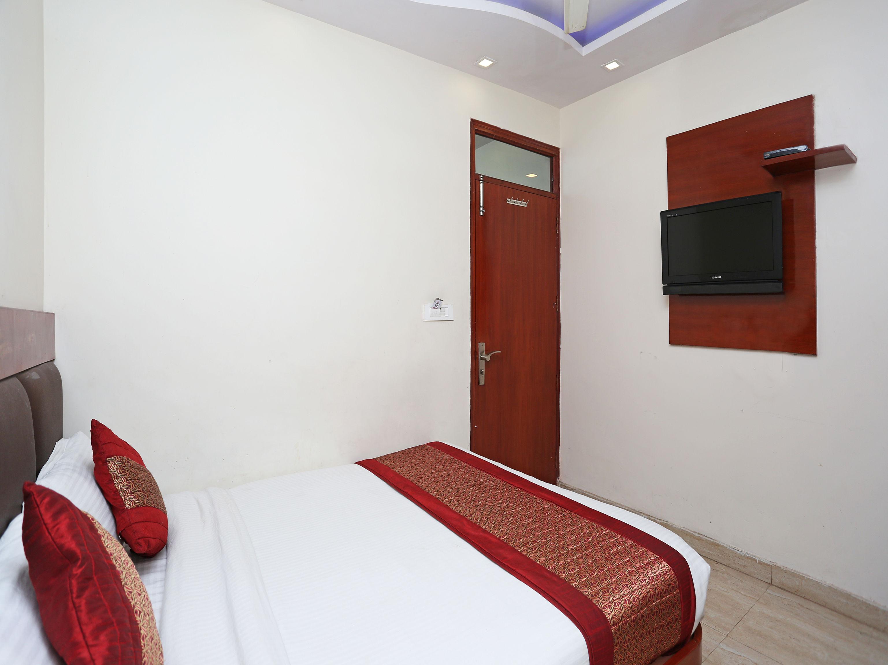 Oyo 6169 Hotel Prem Deluxe Νέο Δελχί Εξωτερικό φωτογραφία